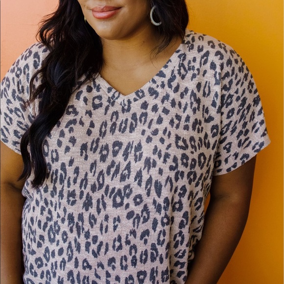 Leap of Faith V-Neck Knit Top in Blush - Picture 9 of 12